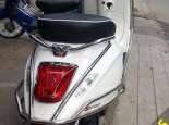 Khung inox bảo vệ xe Vespa