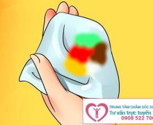 Huyết trắng đặc sệt có bệnh gì không?