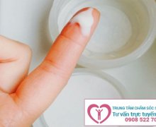 Huyết trắng vón cục có nguy hiểm không