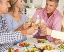Tìm bạn trung niên : cần quan tâm những vấn đề gì