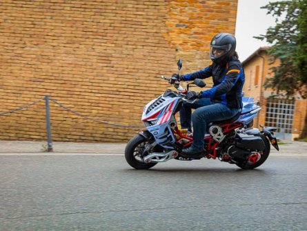 Italjet Dragster 300 Gresini Edition: Xe tay ga đậm chất MotoGP cho người mê cảm giác lái